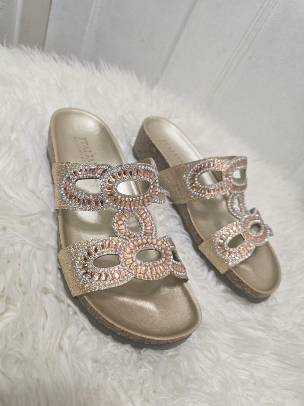 Italian Shoemakers Rose Gold Wedge Sandals Size 6 - Picture 1 of 5